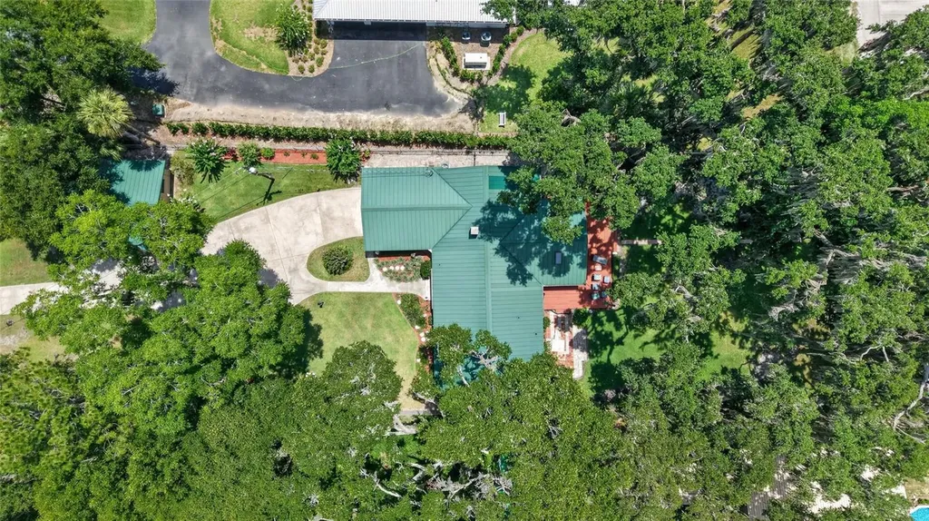 13200 E Highway 25 Ocklawaha FL 32179