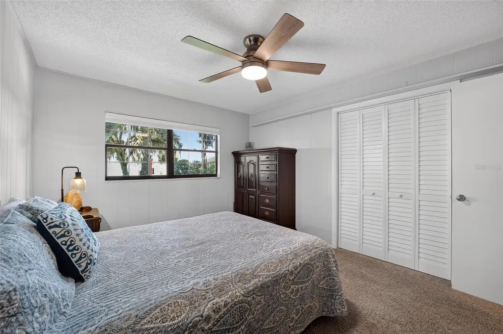 13200 E Highway 25 Ocklawaha FL 32179