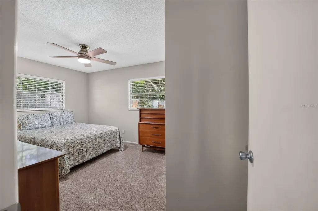 13200 E Highway 25 Ocklawaha FL 32179