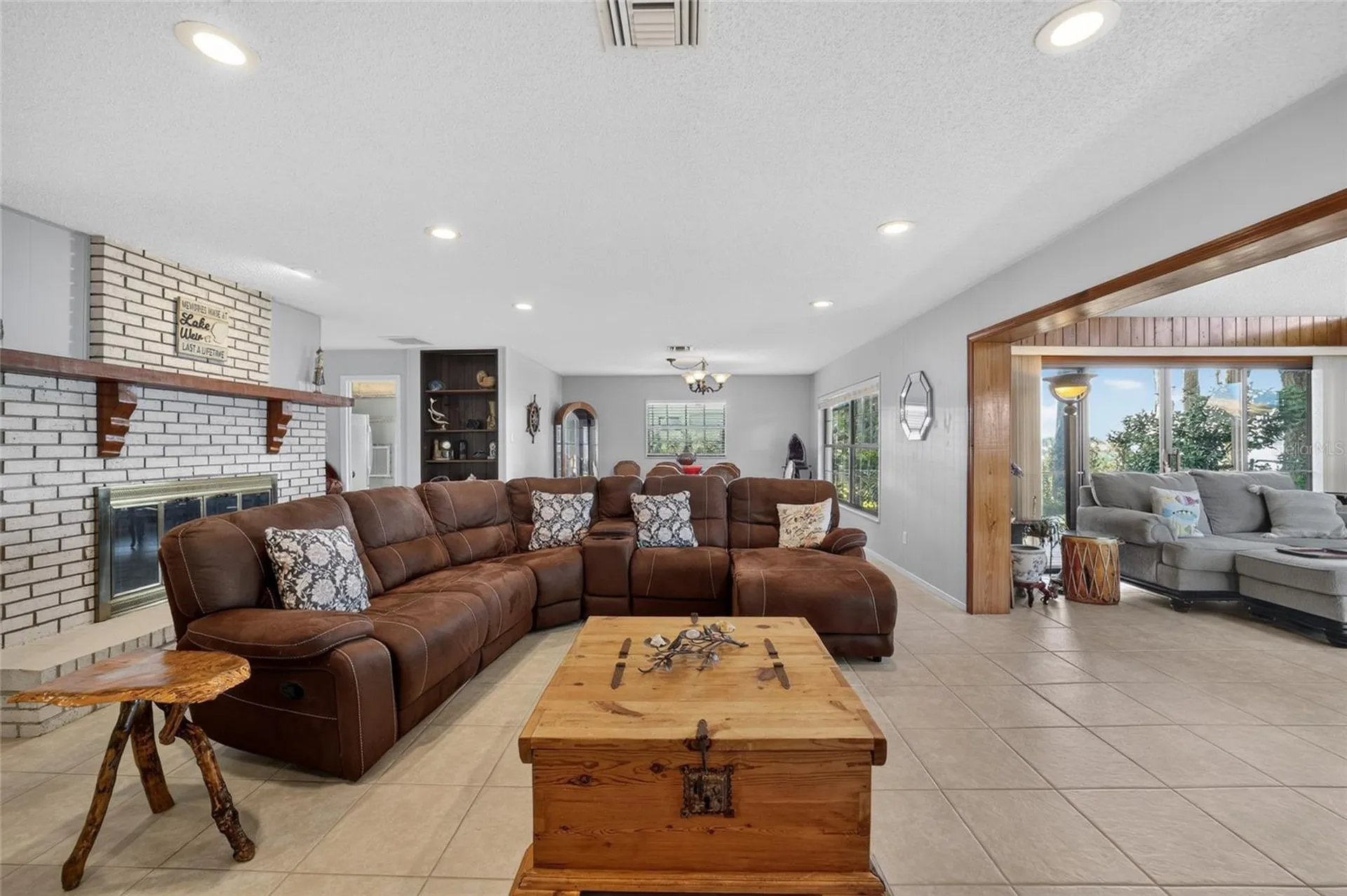 13200 E Highway 25 Ocklawaha FL 32179