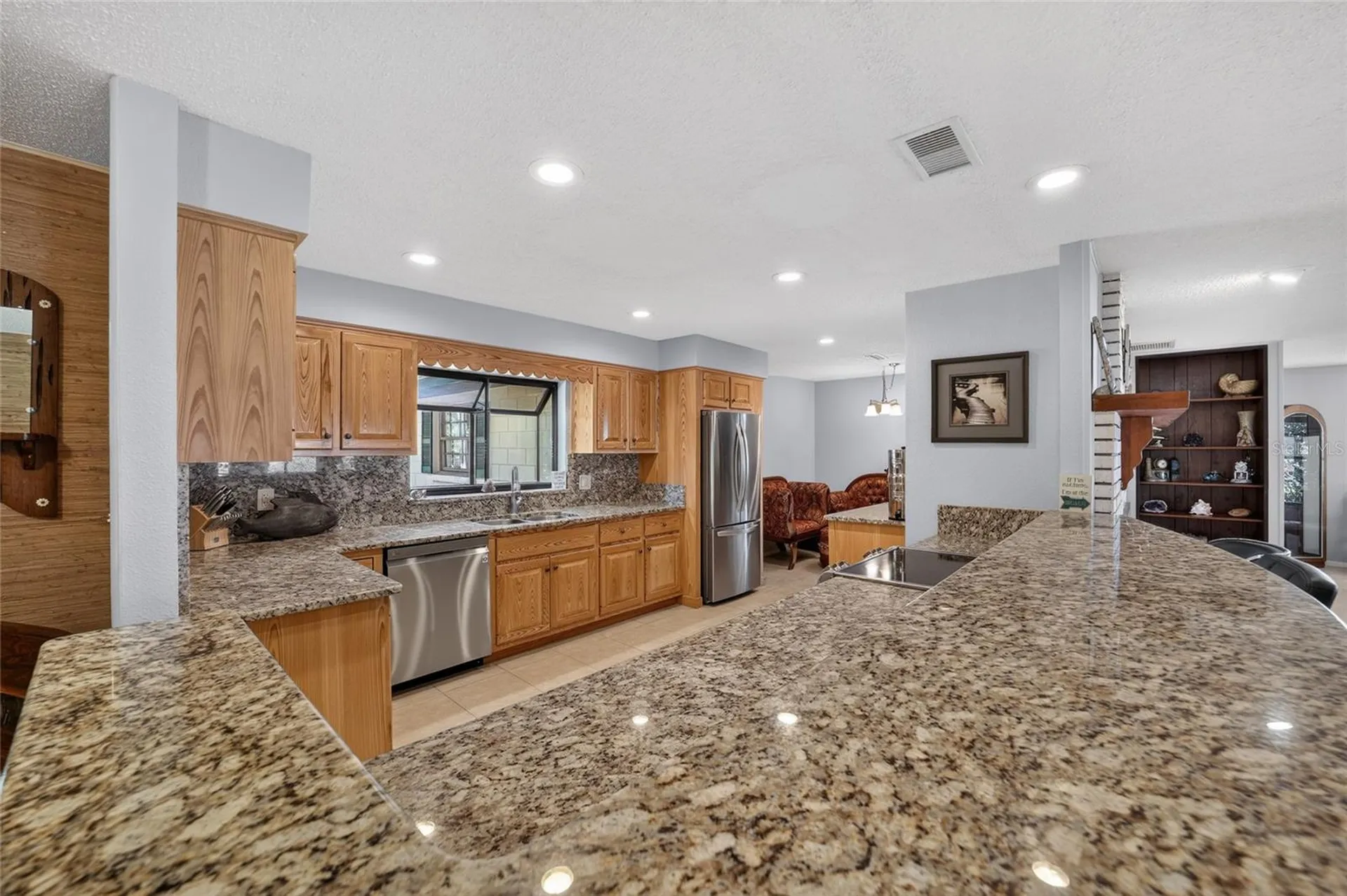 13200 E Highway 25 Ocklawaha FL 32179