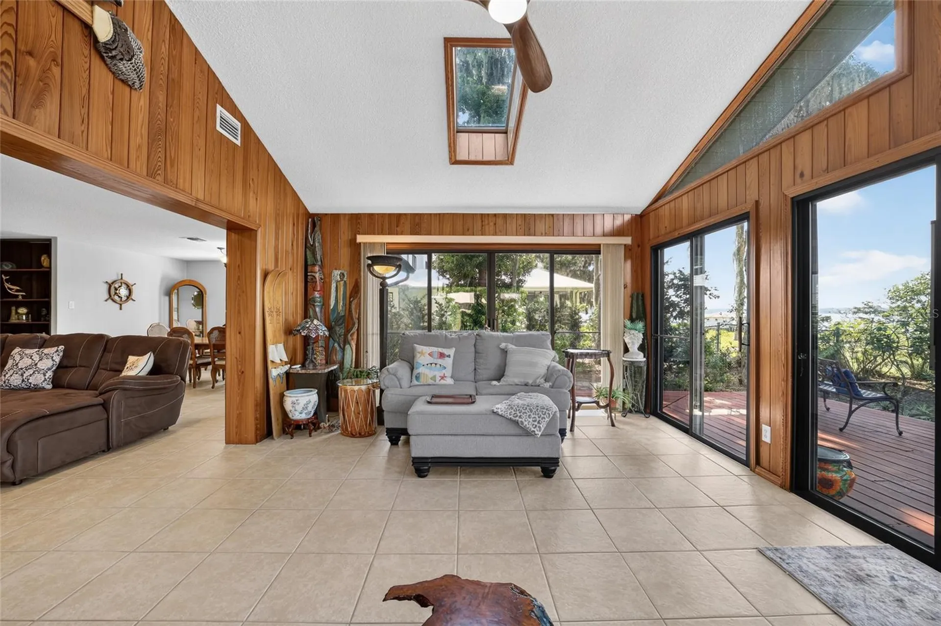 13200 E Highway 25 Ocklawaha FL 32179