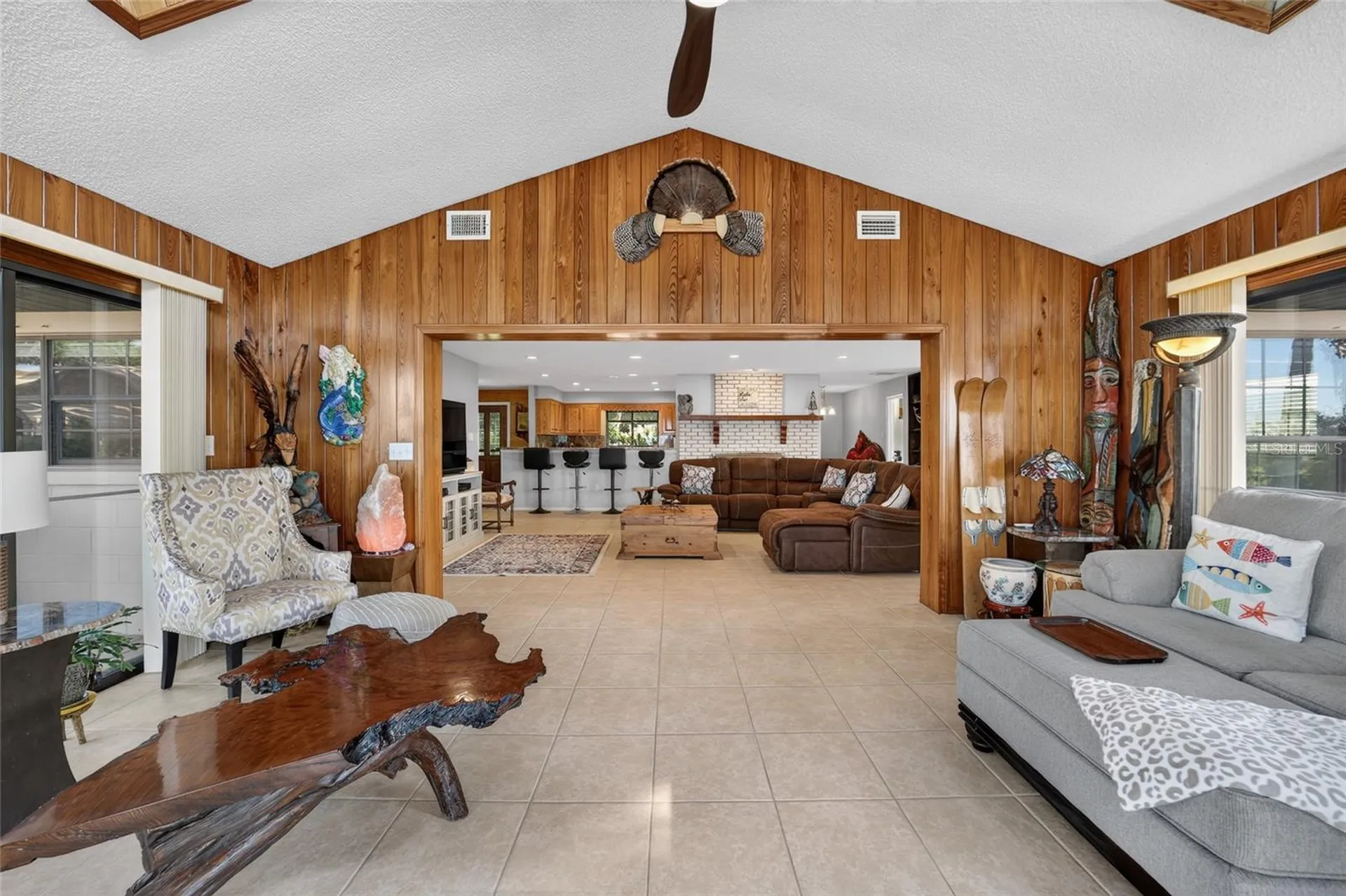 13200 E Highway 25 Ocklawaha FL 32179
