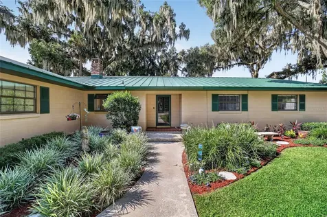 13200 E Highway 25 Ocklawaha FL 32179