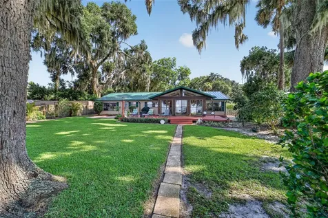 13200 E Highway 25 Ocklawaha FL 32179