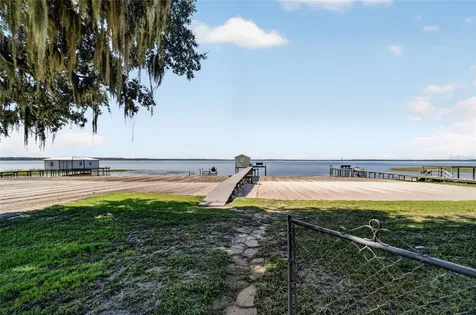13200 E Highway 25 Ocklawaha FL 32179