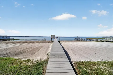 13200 E Highway 25 Ocklawaha FL 32179