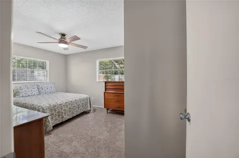 13200 E Highway 25 Ocklawaha FL 32179