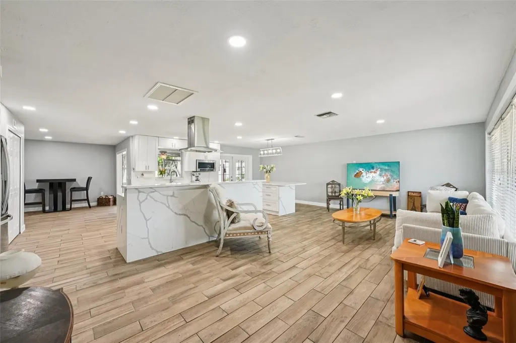 6010 Bayou Grande Boulevard NE St Petersburg FL 33703