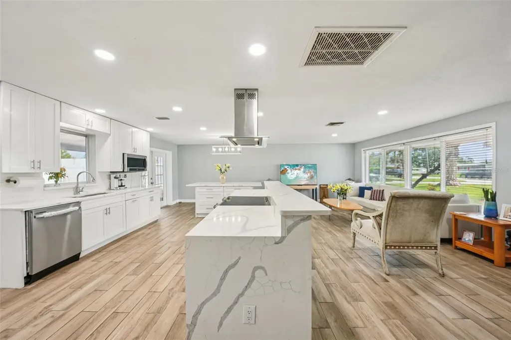 6010 Bayou Grande Boulevard NE St Petersburg FL 33703