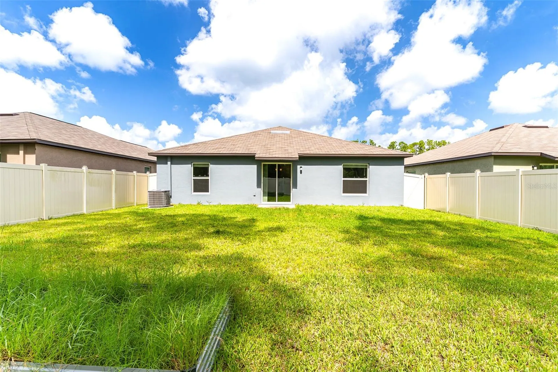 1863 Yellow Trail Lakeland FL 33801
