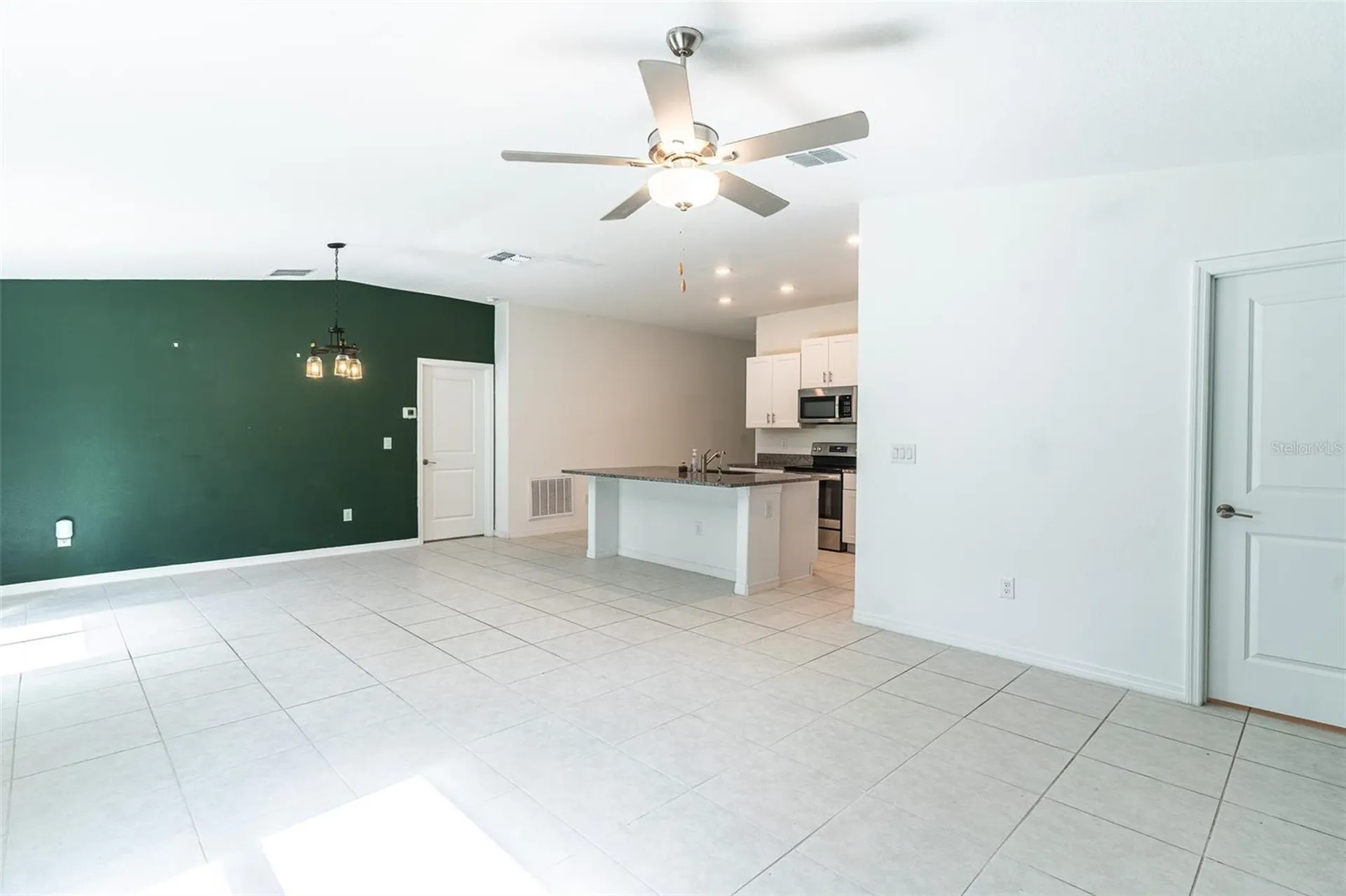 1863 Yellow Trail Lakeland FL 33801