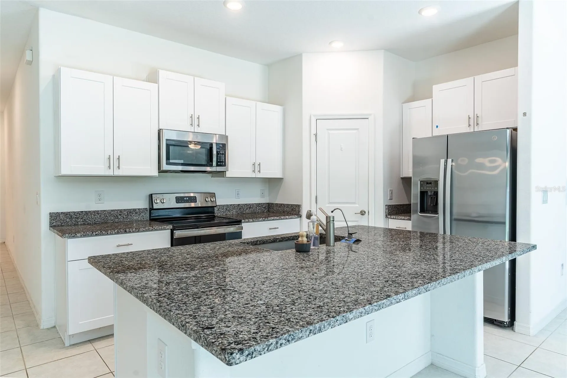 1863 Yellow Trail Lakeland FL 33801