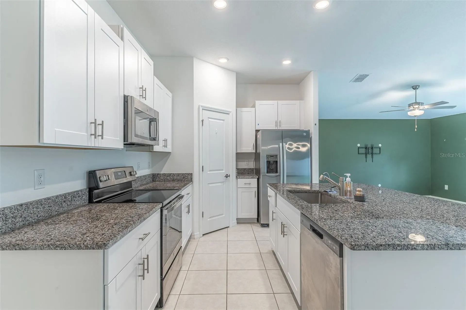1863 Yellow Trail Lakeland FL 33801