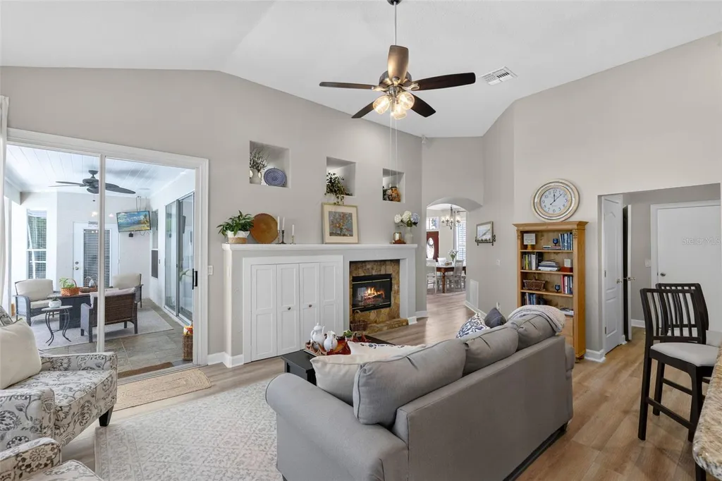 8052 Laurel Ridge Drive Mount Dora FL 32757