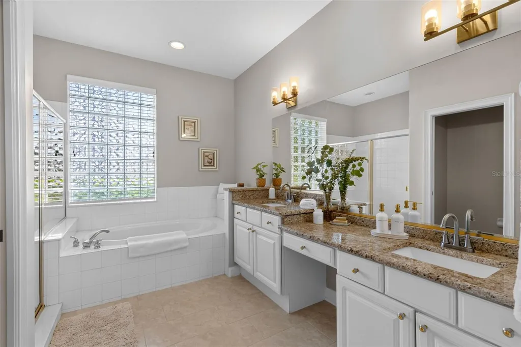 8052 Laurel Ridge Drive Mount Dora FL 32757