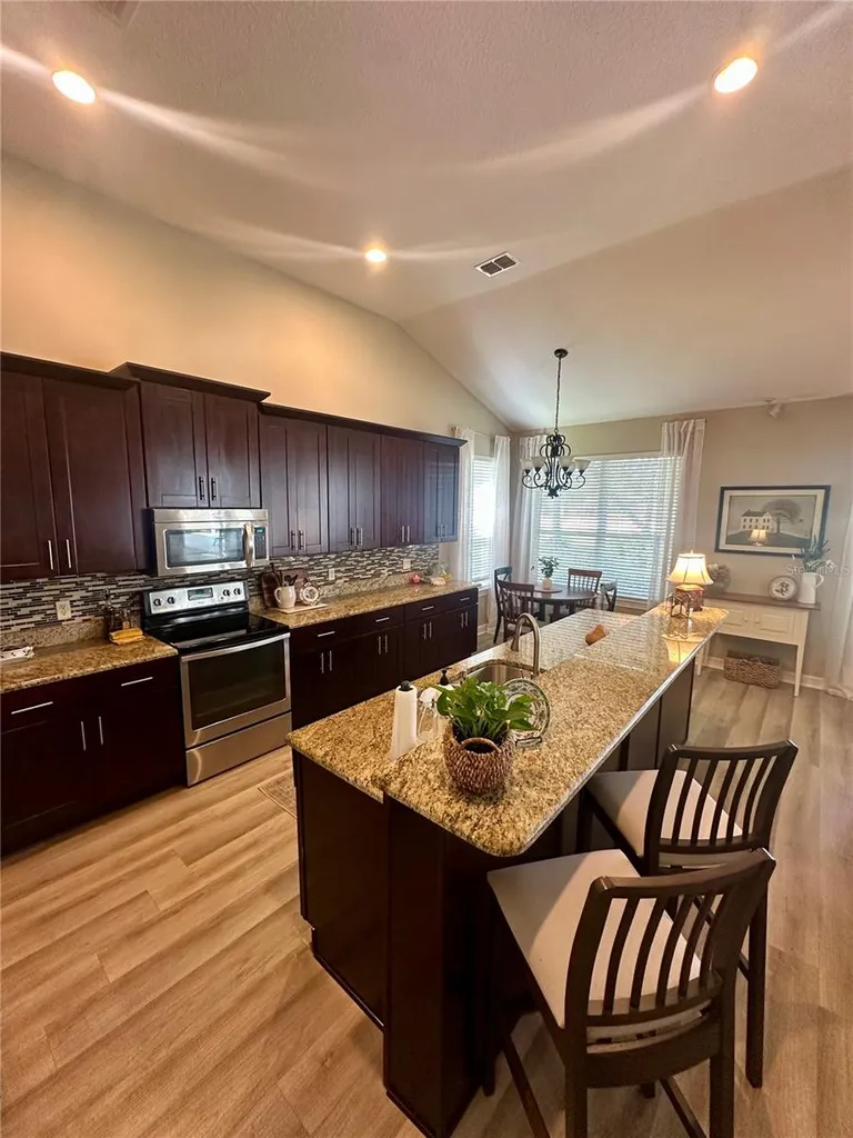8052 Laurel Ridge Drive Mount Dora FL 32757