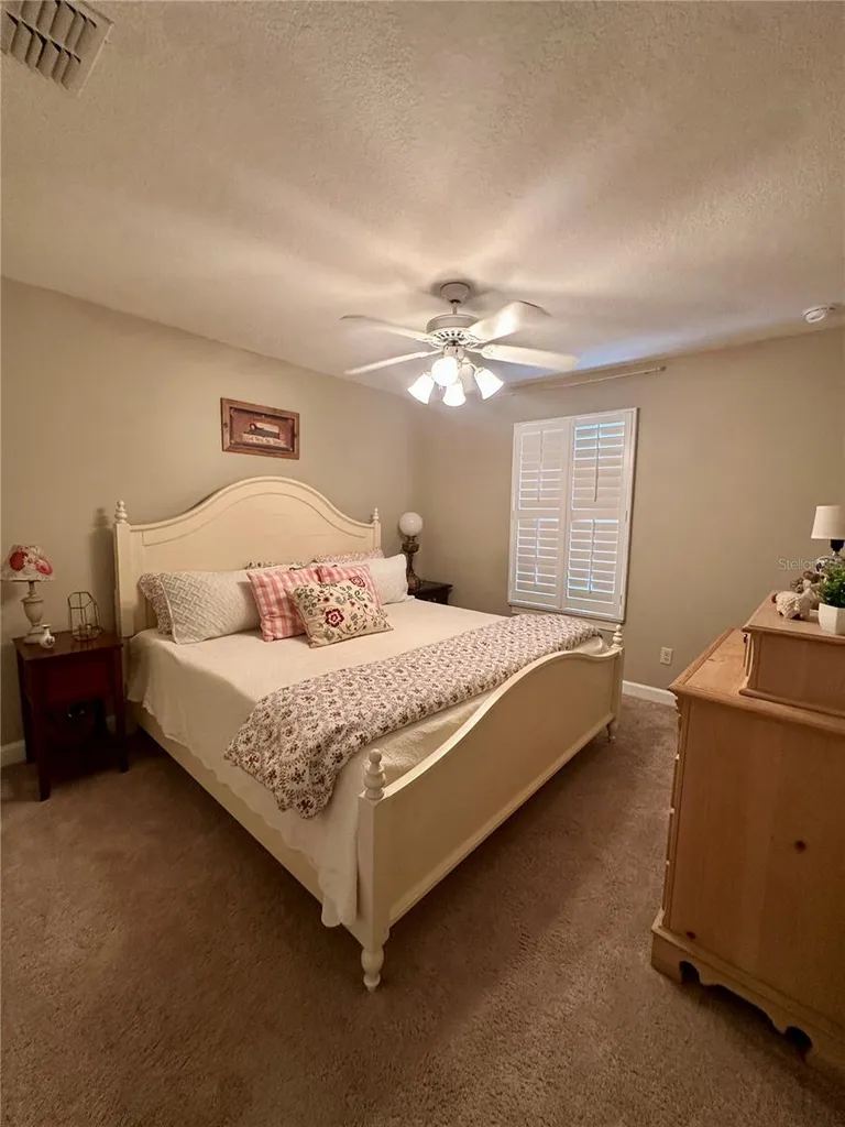 8052 Laurel Ridge Drive Mount Dora FL 32757