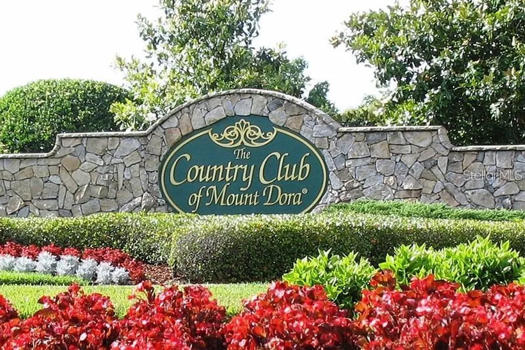 8052 Laurel Ridge Drive Mount Dora FL 32757