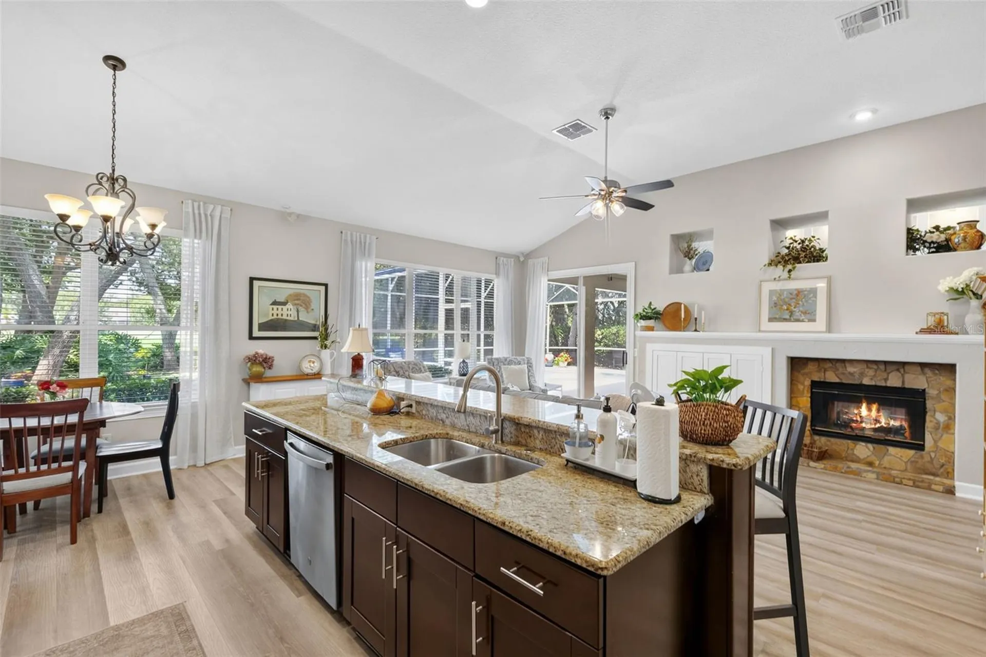 8052 Laurel Ridge Drive Mount Dora FL 32757