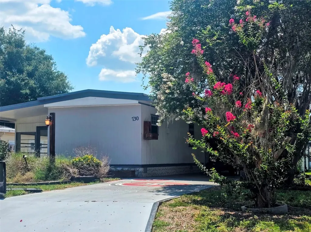 730 Royal Palm Avenue Lady Lake FL 32159