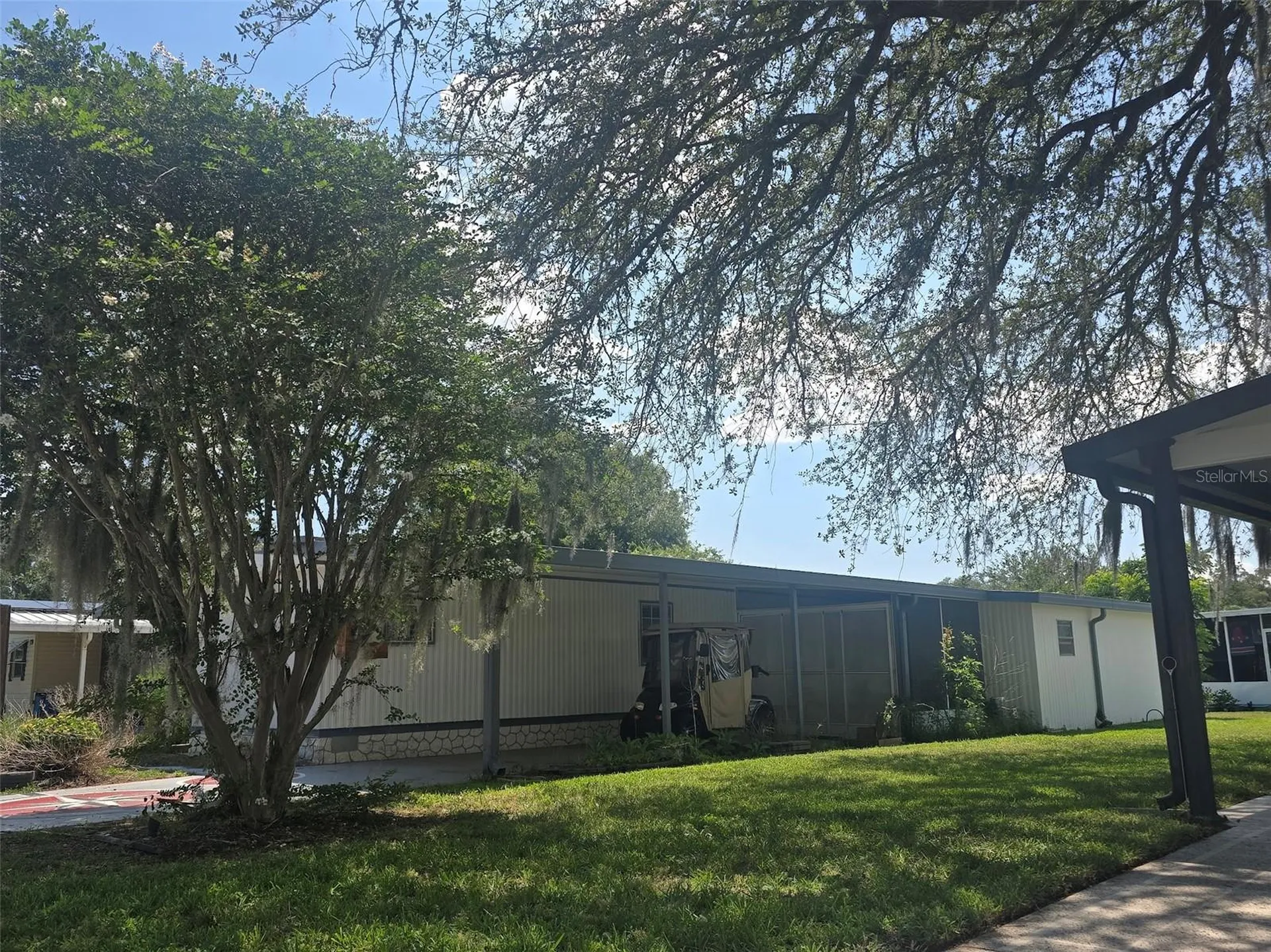 730 Royal Palm Avenue Lady Lake FL 32159