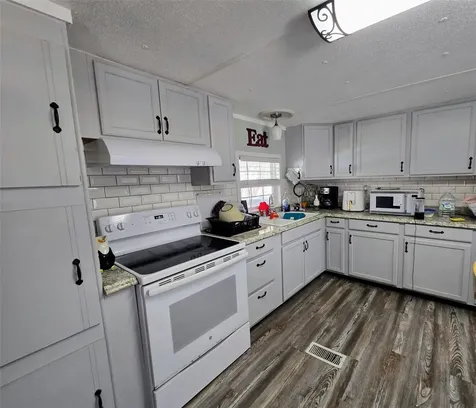 730 Royal Palm Avenue Lady Lake FL 32159