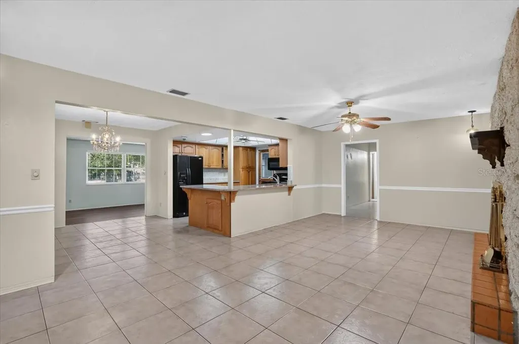 6999 16th Avenue N St Petersburg FL 33710