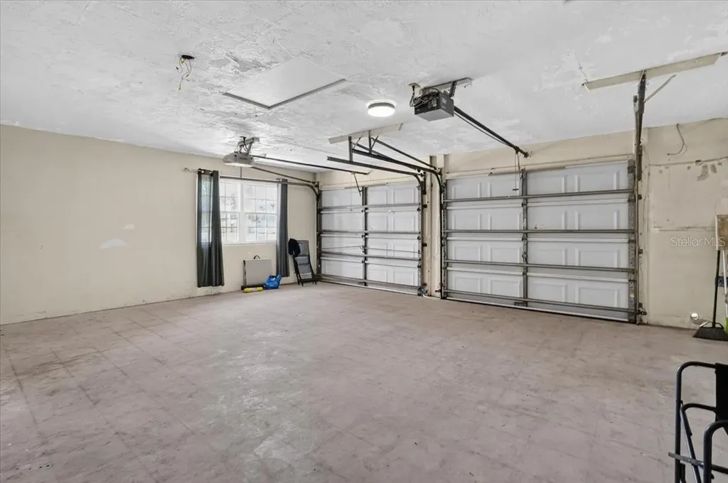6999 16th Avenue N St Petersburg FL 33710
