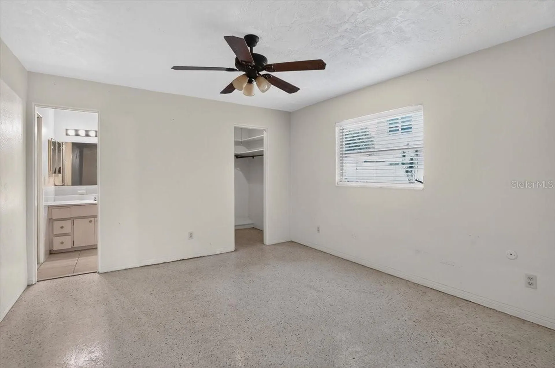 6999 16th Avenue N St Petersburg FL 33710