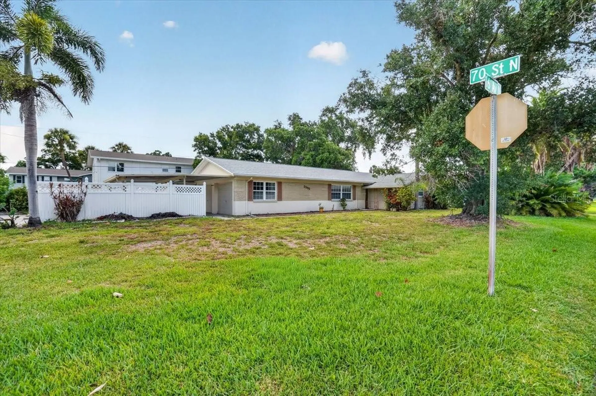 6999 16th Avenue N St Petersburg FL 33710