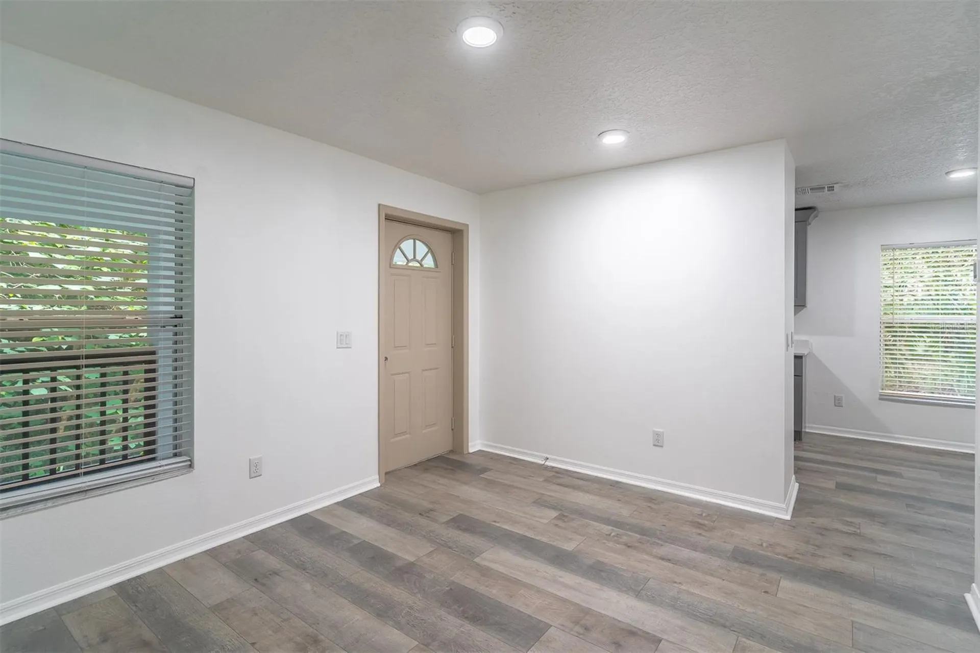 497 W Beresford Road Deland FL 32720