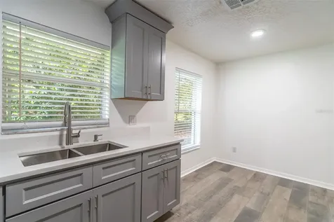 497 W Beresford Road Deland FL 32720