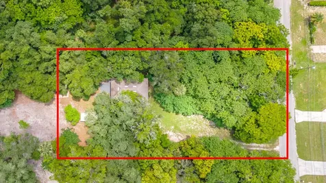 497 W Beresford Road Deland FL 32720