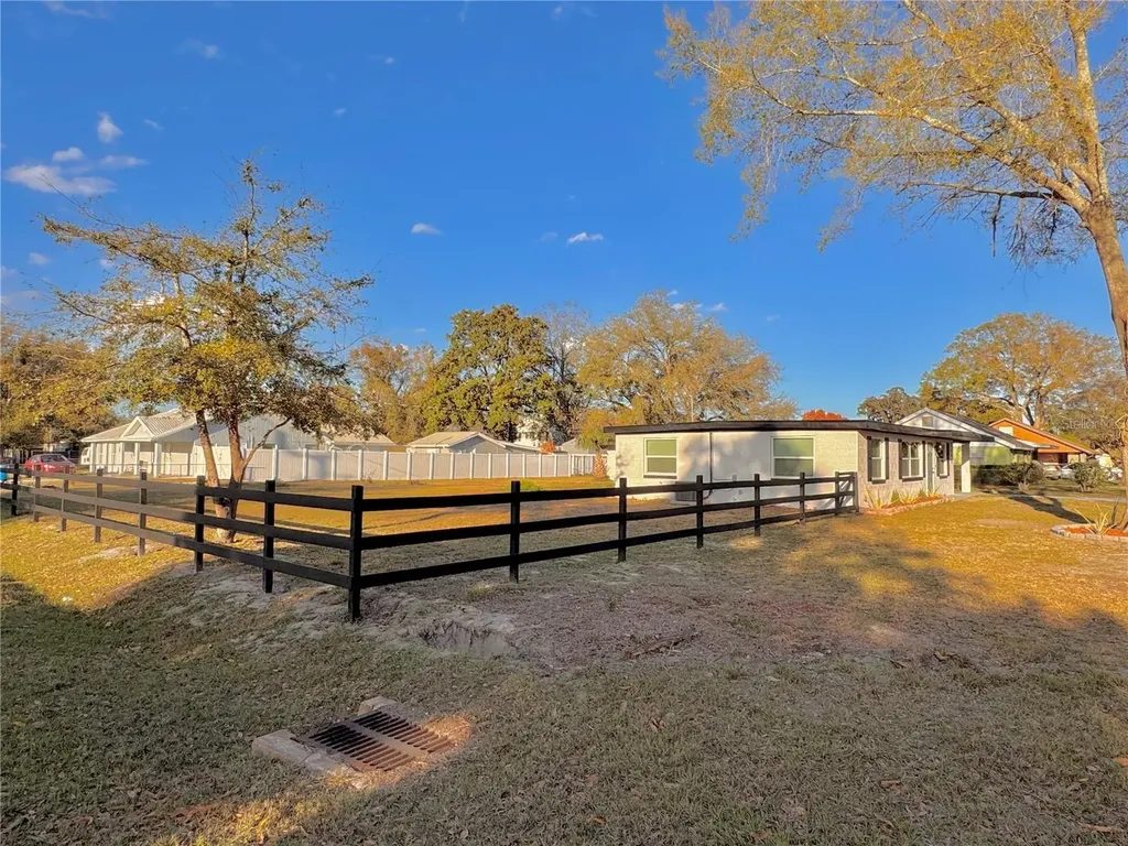 1135 Cherokee Drive Kissimmee FL 34744
