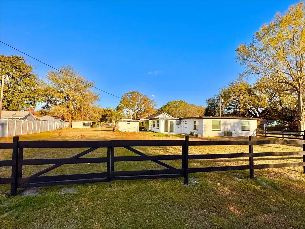1135 Cherokee Drive Kissimmee FL 34744