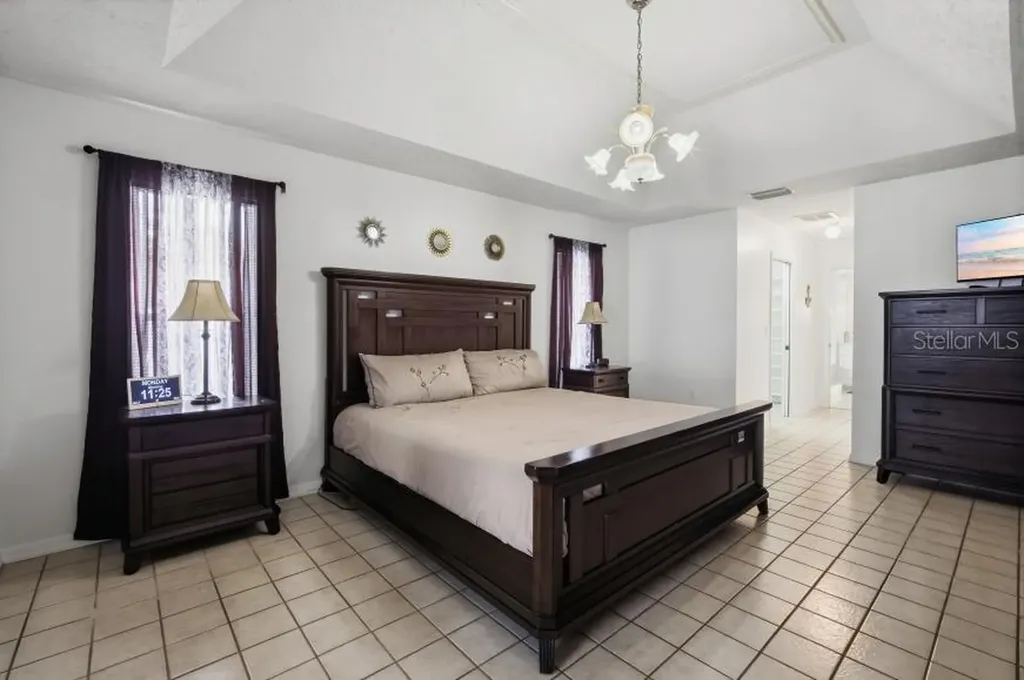 483 Lincoln Avenue Masaryktown FL 34604