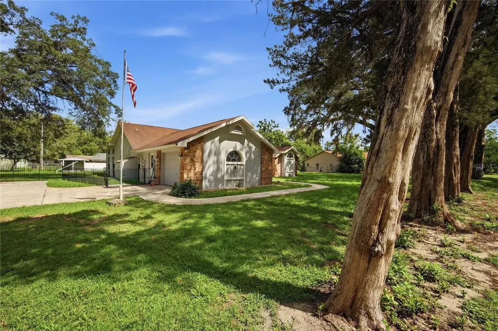 483 Lincoln Avenue Masaryktown FL 34604