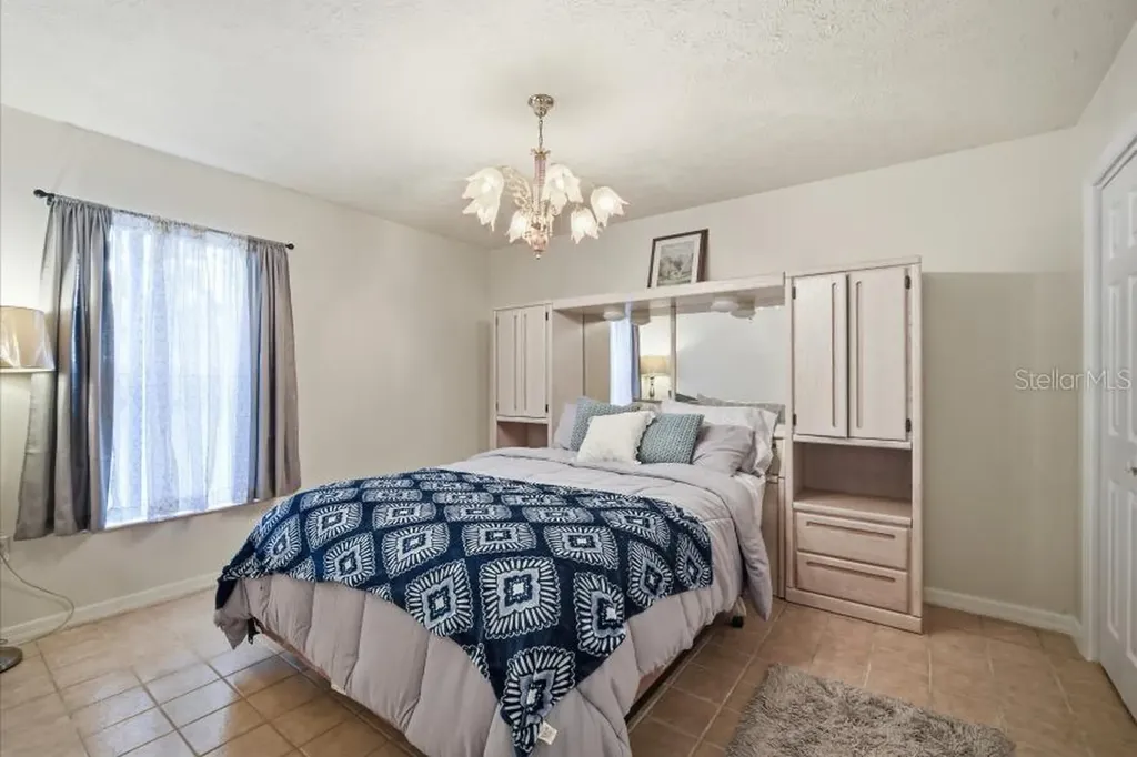 483 Lincoln Avenue Masaryktown FL 34604