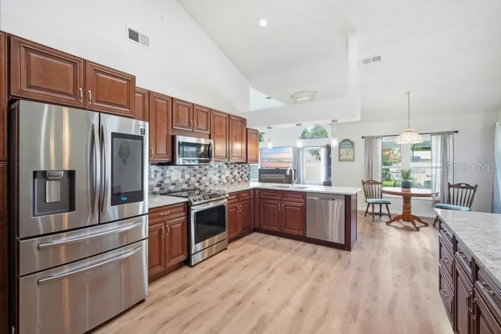483 Lincoln Avenue Masaryktown FL 34604