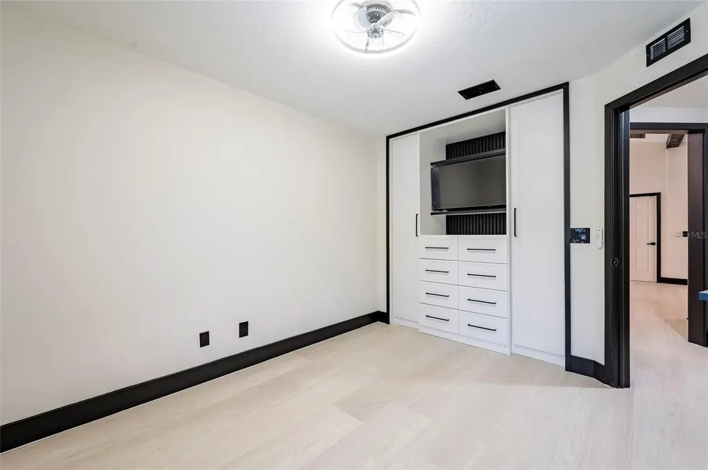 7522 Oxford Garden Circle Apollo Beach FL 33572
