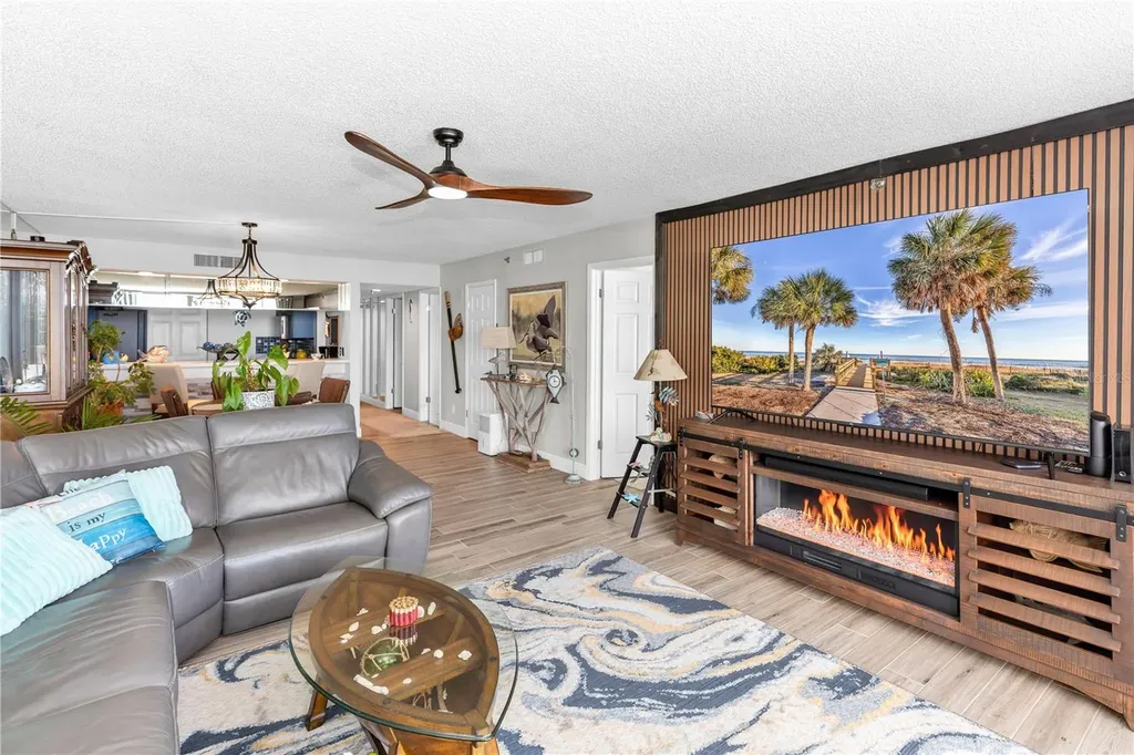 2425 S Atlantic Avenue Daytona Beach FL 32118