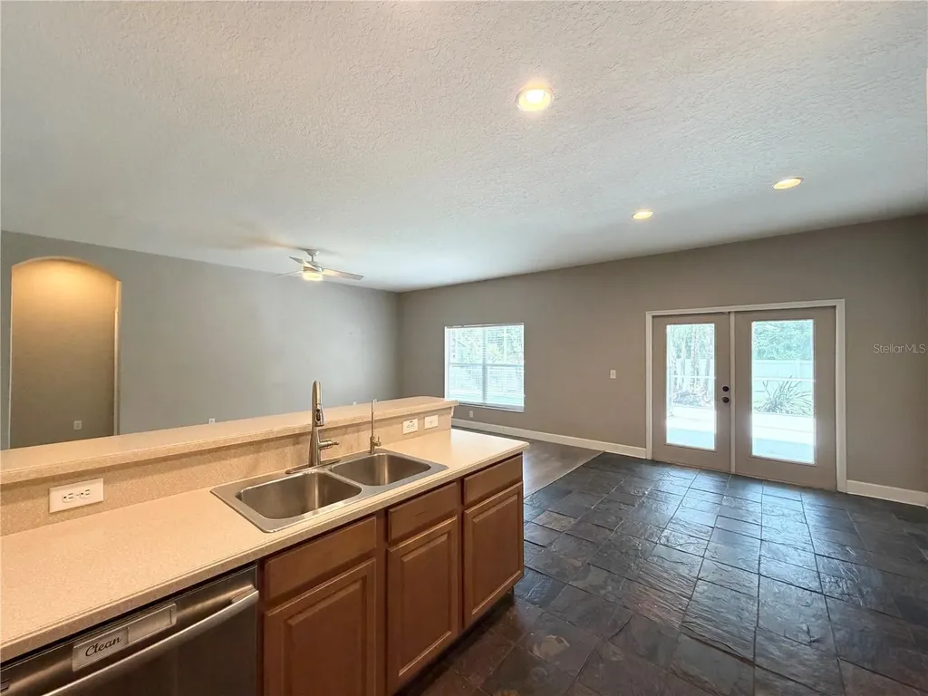 804 Coade Stone Drive Seffner FL 33584