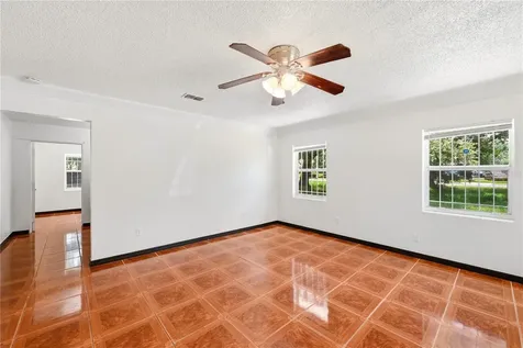 808 S Ivey Lane Lane S Orlando FL 32811