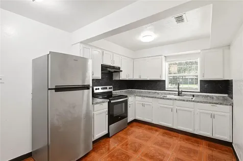 808 S Ivey Lane Lane S Orlando FL 32811