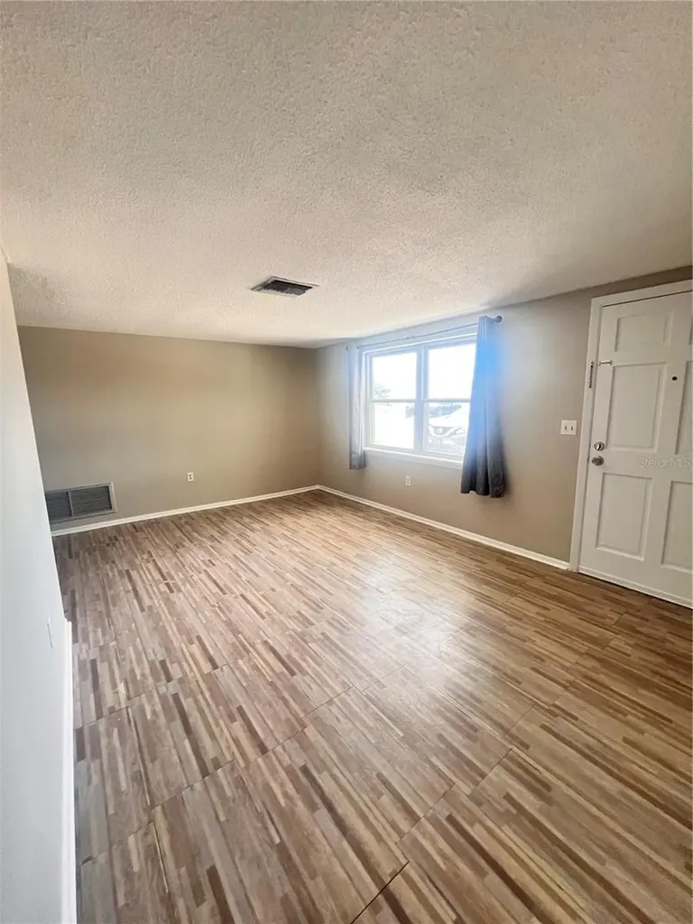 9910 Lake Chrise Lane Port Richey FL 34668