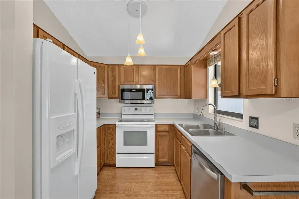 1214 Creekbottom Circle Orlando FL 32825