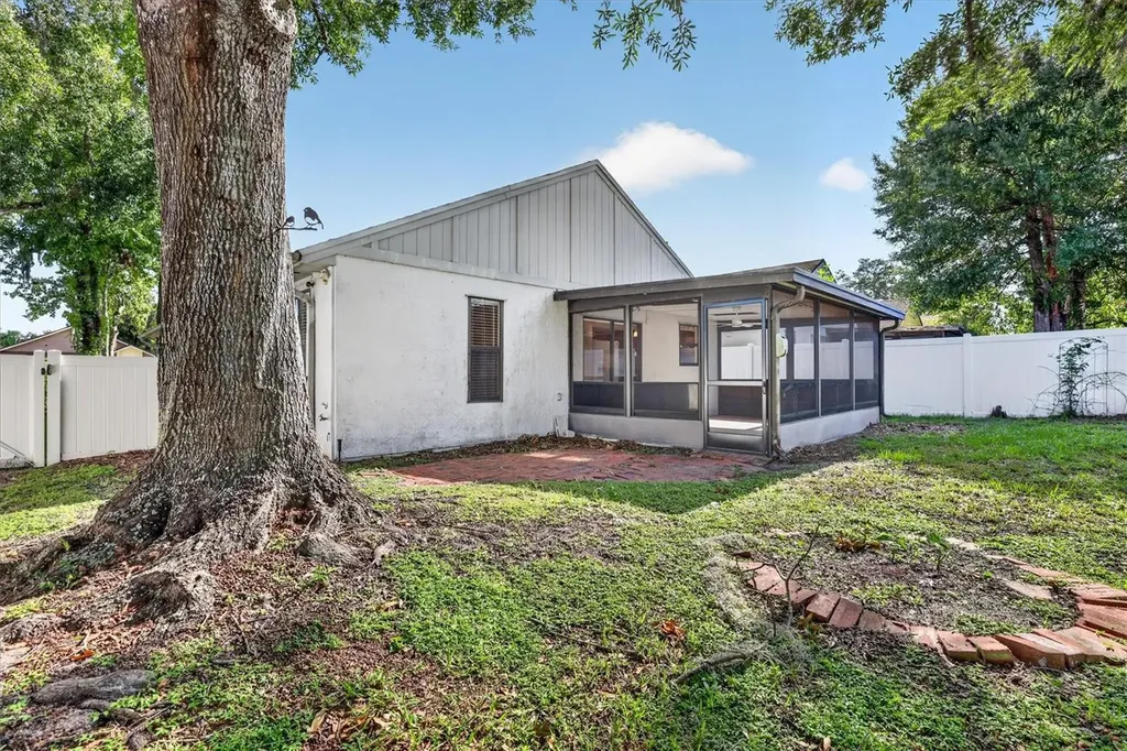 1214 Creekbottom Circle Orlando FL 32825