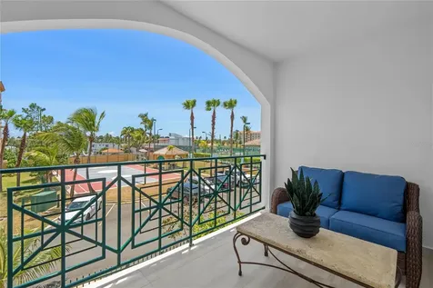 6690 Rd. Royal Palm Cond. Vega Alta PR 00692