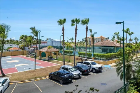 6690 Rd. Royal Palm Cond. Vega Alta PR 00692